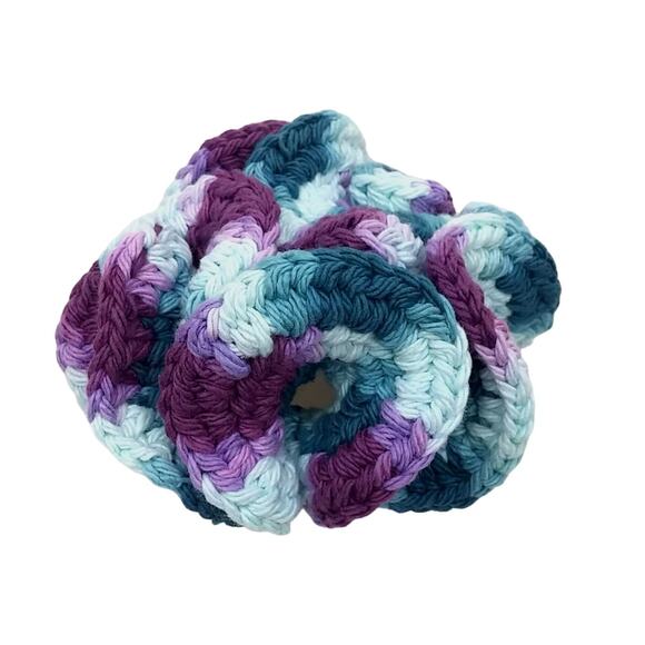 Floral Crochet Brooch Purple Ombre Hand Crafted Pin Swirl Colorful Cotton Rose - Picture 5 of 9